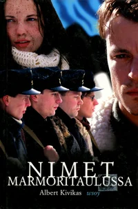 Nimet marmoritaulussa