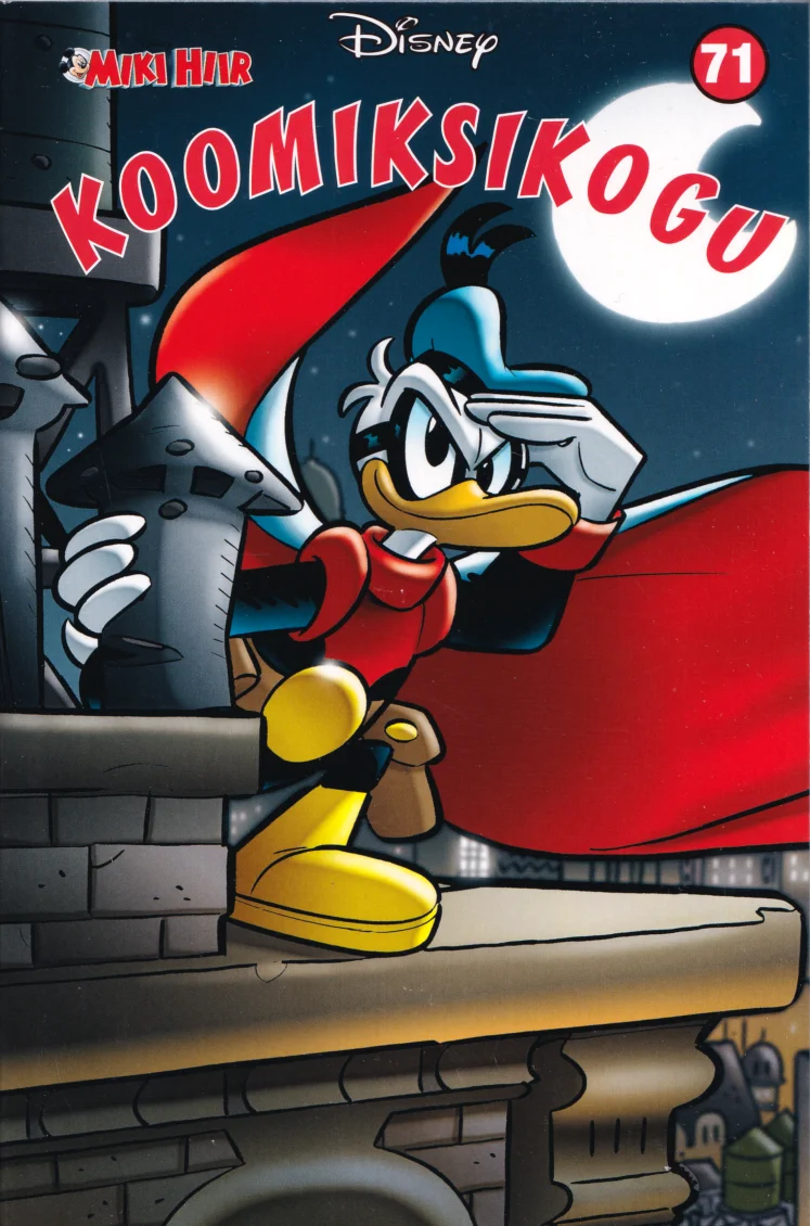 Koomiksikogu - Disney (Egmont Estonia, 2021). Tumesinise öötaeva taustal seisab lossi müüril vampiirikostüümis parditegelane punase viigimantel ja musta kübaraga, dramaatilises poosis.