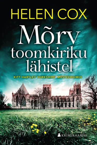 Mõrv toomkiriku lähistel - Helen Cox (Eesti Raamat, 2022). Fotorealistlik kaanepilt, millel domineerib gooti stiilis toomkirik sünge taeva taustal. Esiplaanil õitsevad kollased lilled, mis loovad terava kontrasti tumedate tornide ja halli atmosfääriga.