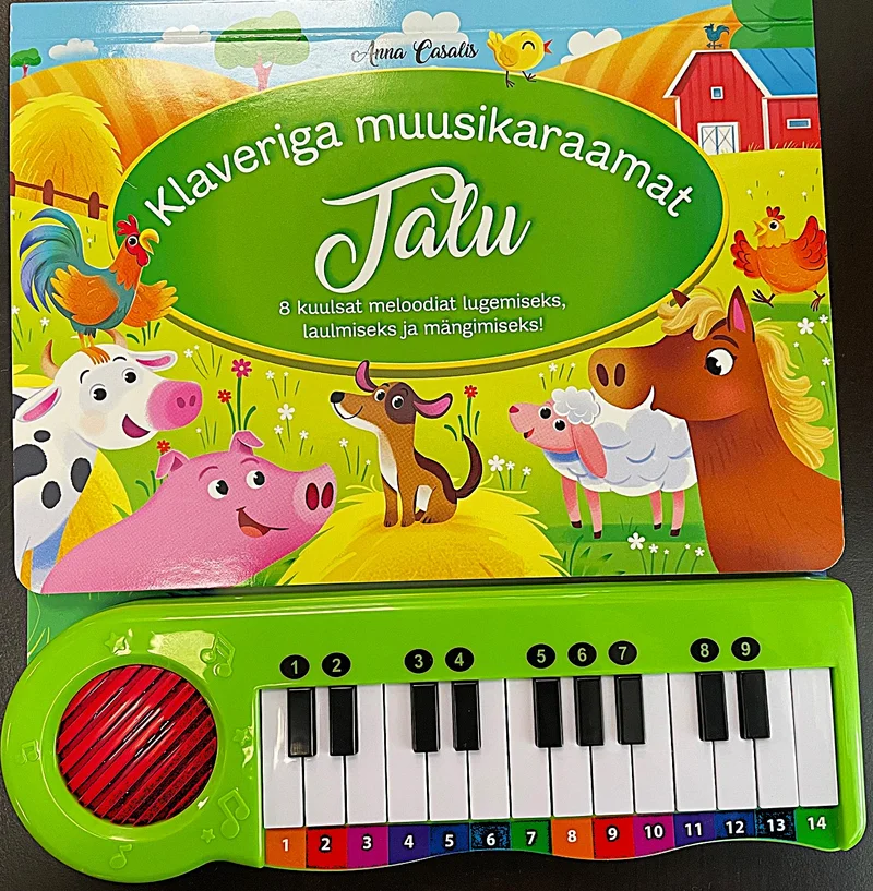 Talu - Anna Casalis (Sinisukk, 2025). Rohelisel taustal on kujutatud rõõmsaid talu loomade illustratsioone — lehm, siga, lammas, kana ja hobune — värvilise taluhoonega tagaplaanil. Raamatu allosas on interaktiivne plastikust klaviatuur mustade ja valgete klahvidega.