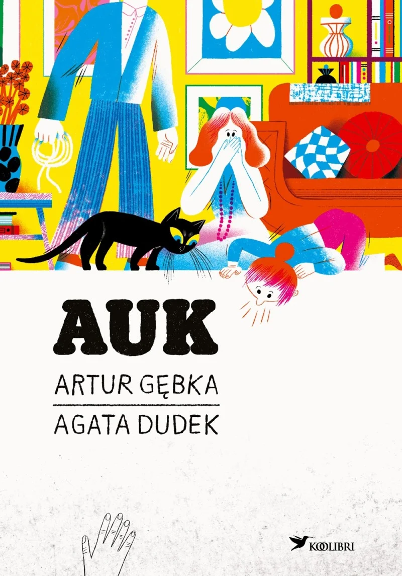 Auk - Artur Gębka (Koolibri, 2026). Särav ja mängulise stiiliga illustratsioon, millel on kujutatud laps ja must kass toasel taustal, mis on täis värvilisi geomeetrilisi kujundeid ja taimi. Pildil domineerivad erksinised, kollased ja punased toonid, mis loovad rõõmsa ja lapseliku meeleolu.
